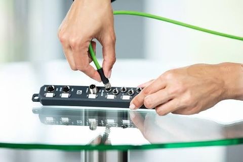 Bus Protocols Guide to Data Communication and System Design